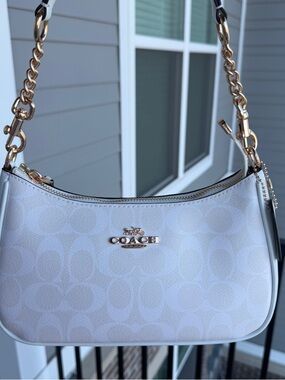 Coach White Signature  Shoulder Bag
